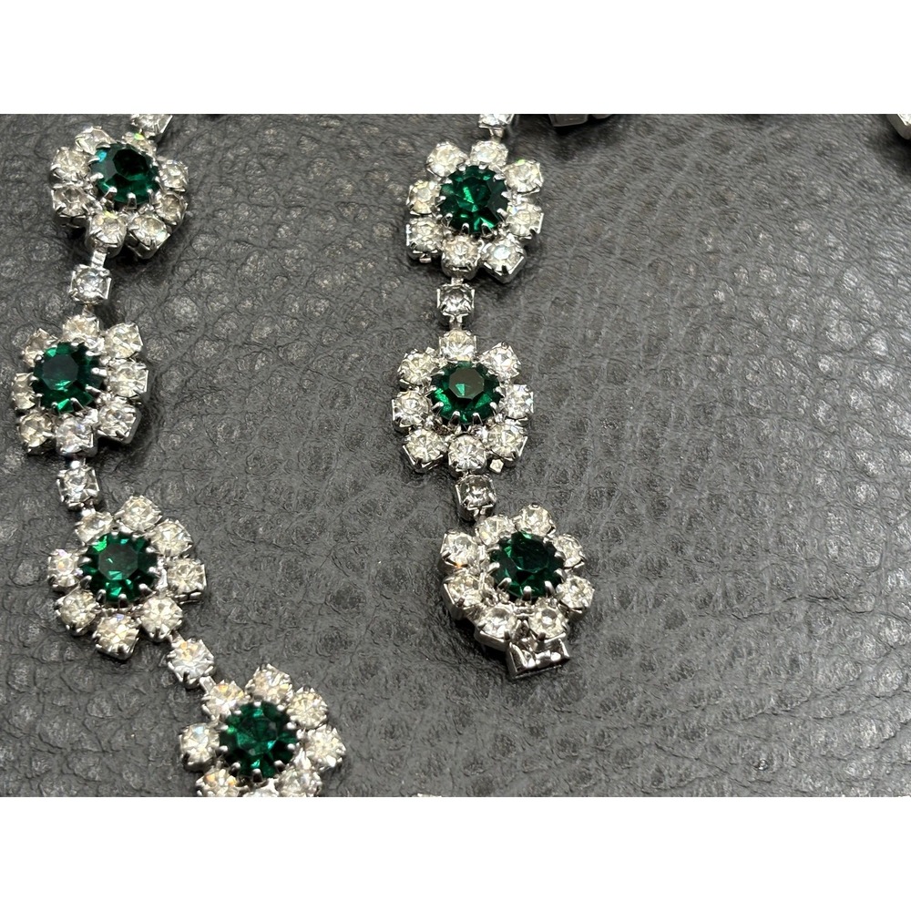 Vintage Green Crystal Rhinestone Flower Cluster Choker Necklace Silver Tone 17" - Picture 10 of 16